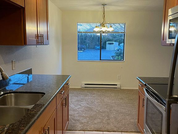 2nd image of 1515 NE 148th St APT 101