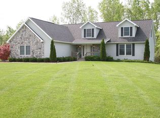 105 Marion Meadows Dr, Howell, MI 48843