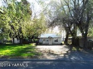 1117 S 2nd Ave, Yakima, WA 98902