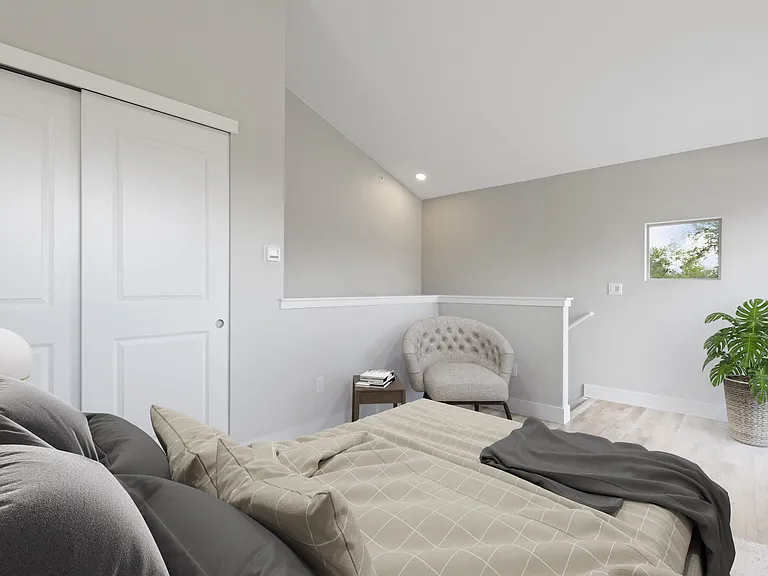 854 N Emerson St — Photo 5