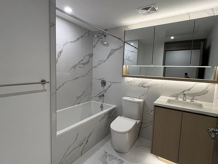 18 Esther Shiner Blvd #2206 — Photo 11