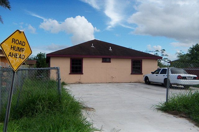 1st image of 6872 Los Lobos Dr