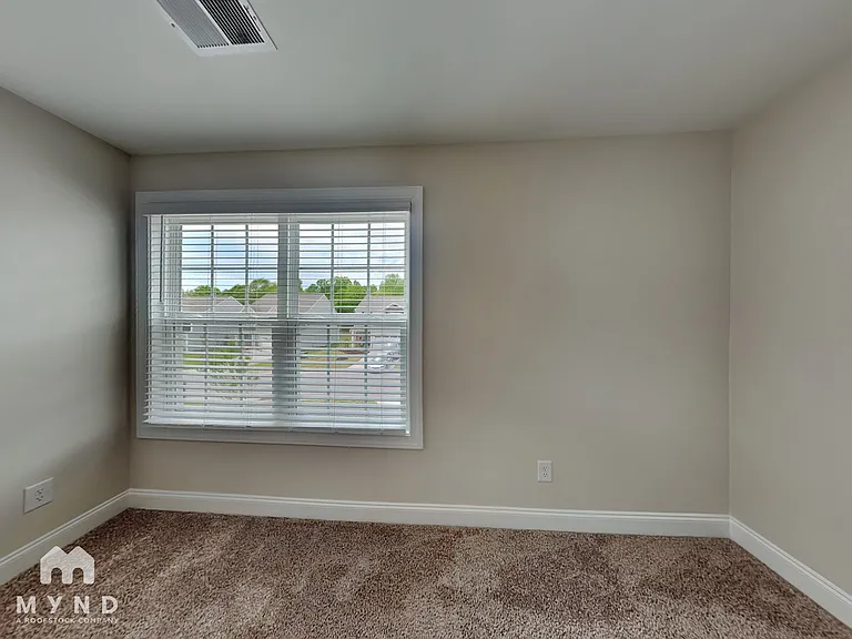 460 Access Dr — Photo 11