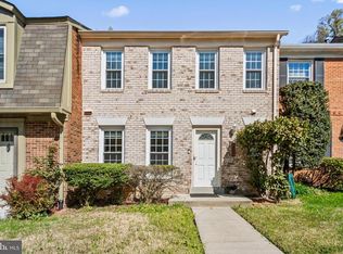 8024 Bethelen Woods Ln, Springfield, VA