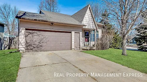 4712 E Blazewood Dr Photo 1