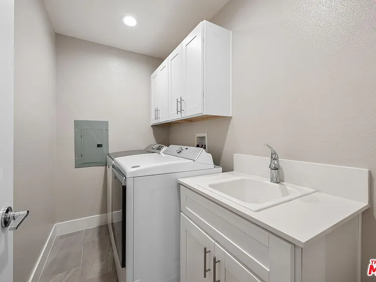 4437 Paxton Pl — Photo 8