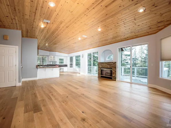 1634 Skyline Dr, South Lake Tahoe, CA 96150