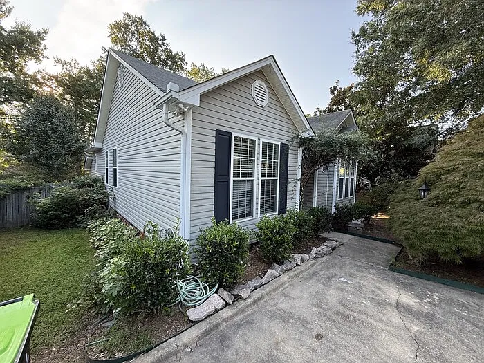 304 Aqua Marine Ln