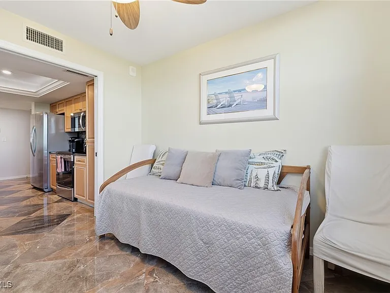 6585 Nicholas Blvd #703 — Photo 16
