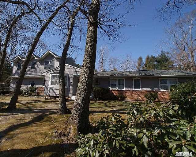 3 Laura Ln, East Setauket, NY 11733 Zillow