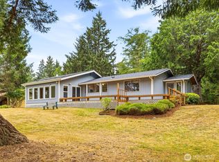13706 Teal Ln, Long Beach, WA 98631