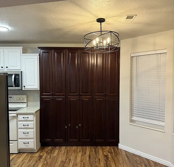 276 N Bliss Ct — Photo 7