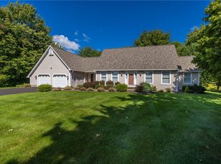 10 Stag Creek Trl, Brockport, NY 14420