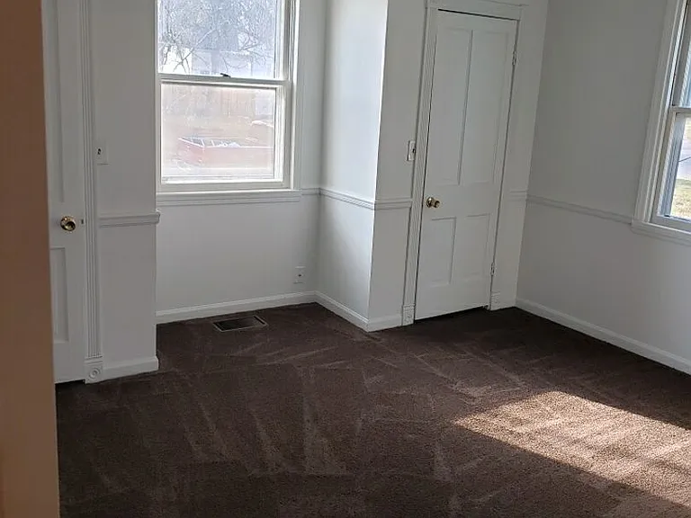 1426 W Euclid Ave — Photo 7