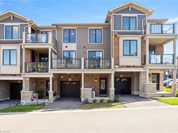 10 Birmingham Dr #129, Cambridge, ON N1R 0C6