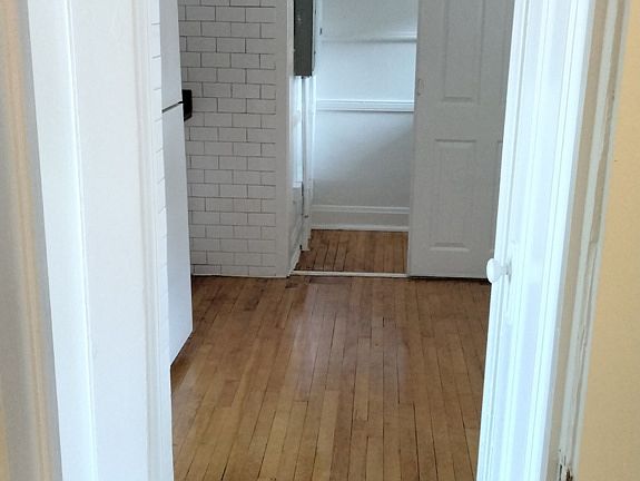 5th image of 6324 Cermak Rd APT 2