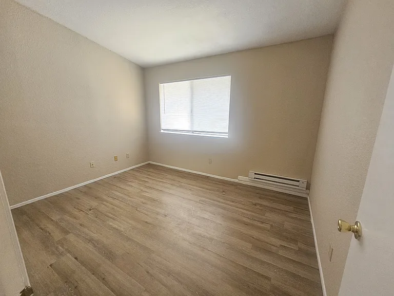 229 Lancaster — Photo 7