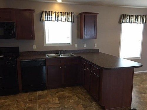2nd image of 4456 Rainbow Ln