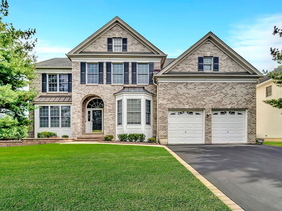 1st image of 86 Renfield Dr