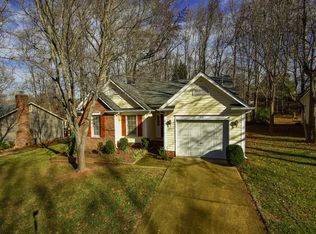 1318 Springmist Dr, Charlotte, NC 28262