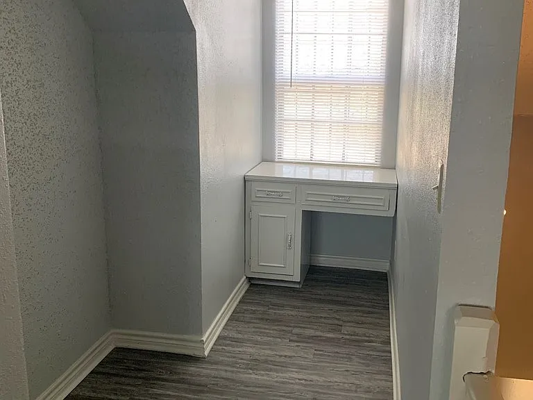984 E Schirra Dr — Photo 21