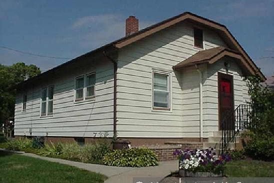 5th image of 1023 7th Ave S