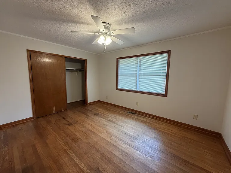 941 Harrington Dr — Photo 8