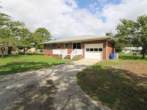 5th image of 302 Shore Dr