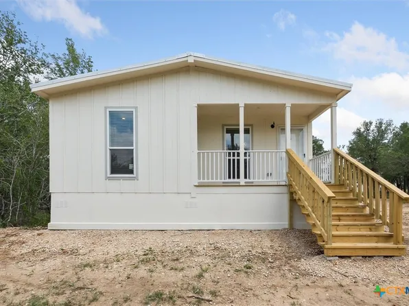 855 Roosevelt Rd, Luling, TX 78648