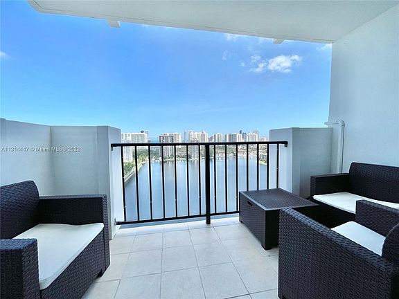 3rd image of 2750 NE 183rd St APT 2310