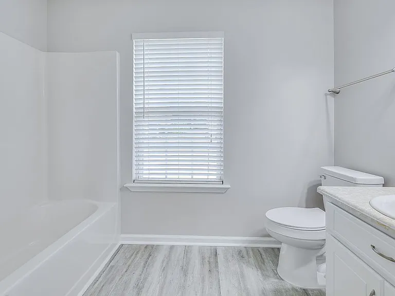 114 Mustang Dr — Photo 21