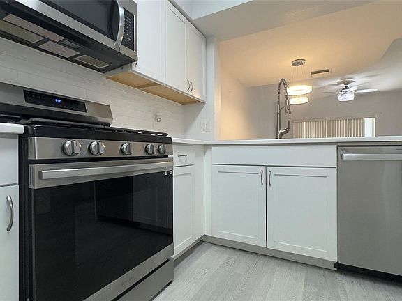 5th image of 8034 Sanibel Drive