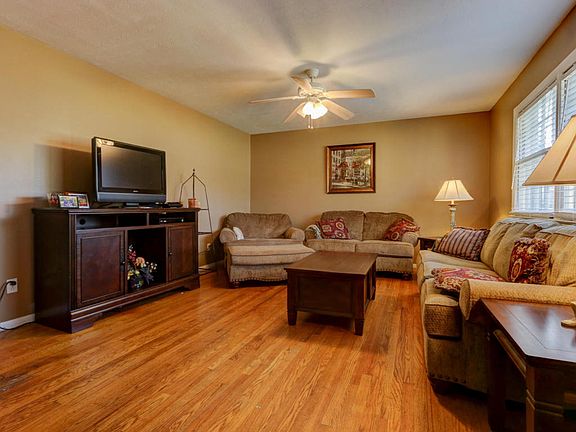 4th image of 5100 Winfield Ln