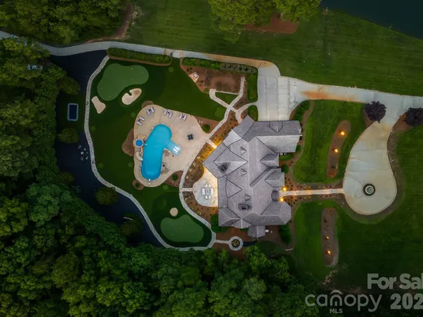 525 Lake Lynn Rd, Concord, NC 28025