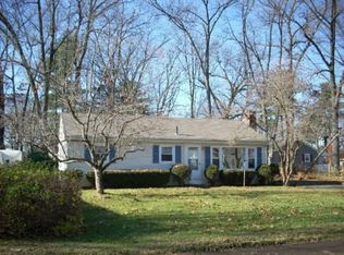 53 Jensen Cir, West Springfield, MA 01089