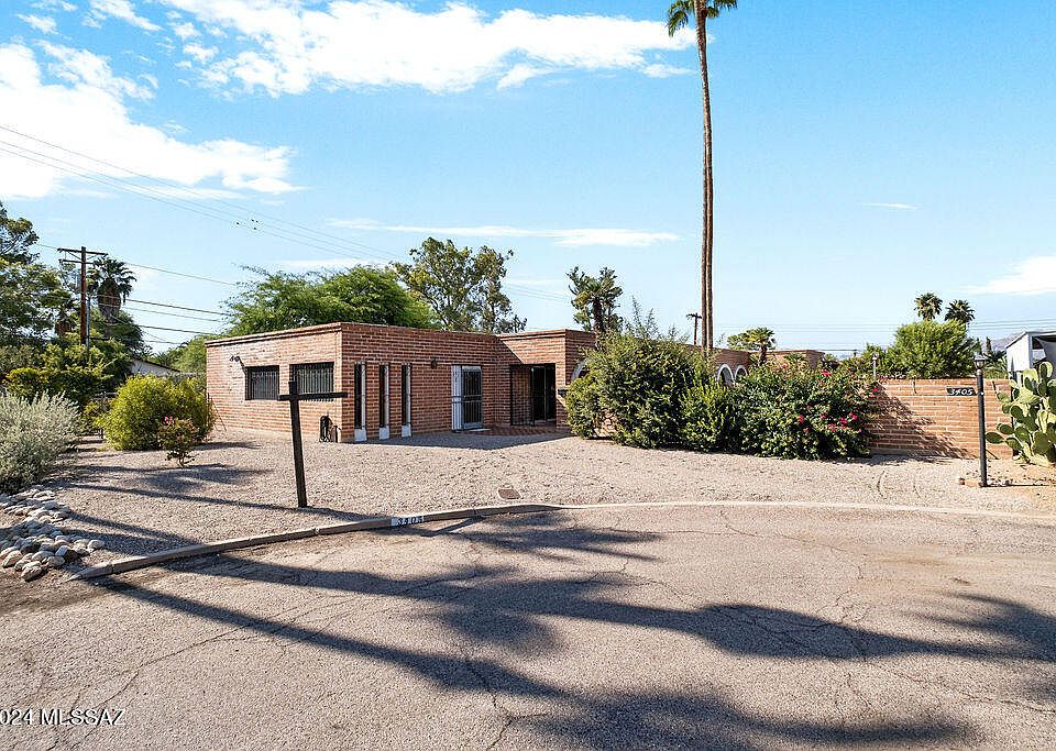1st image of 3405 E Calle Del Prado