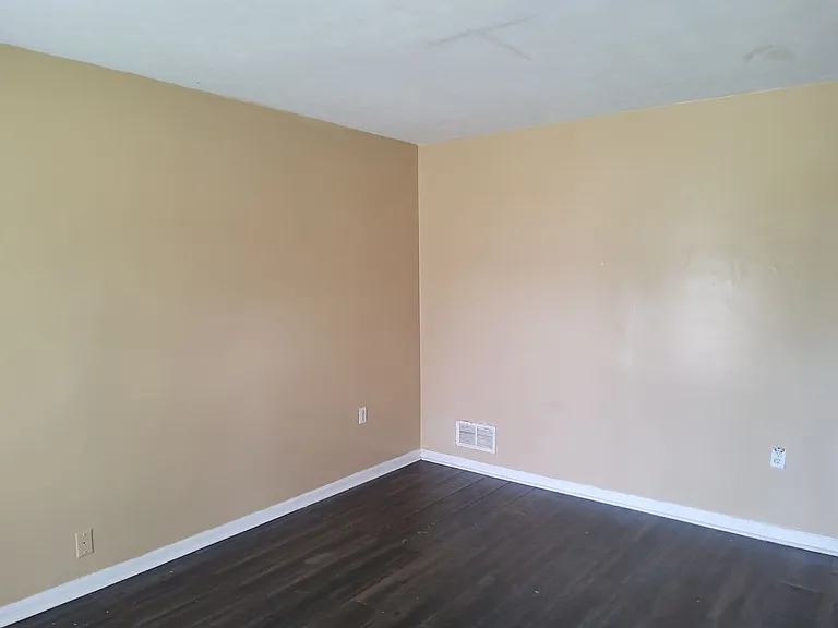 2771 Northmeade Ave — Photo 10