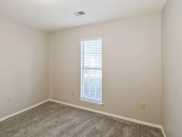 7184 Brandee Dr — Photo 13