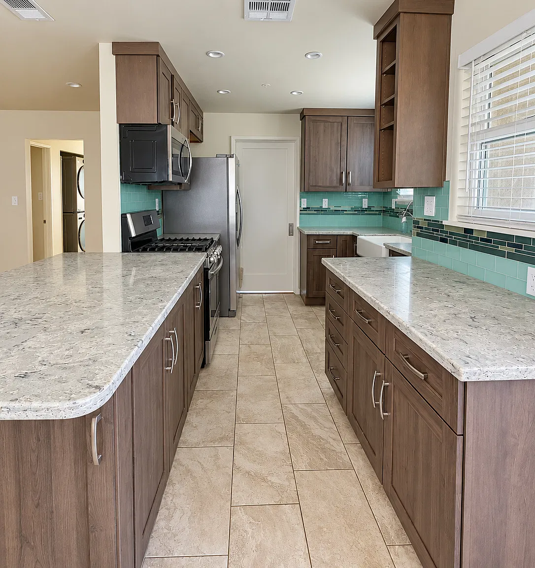 4 bed, 1493 sqft, $4,500 — Photo 1