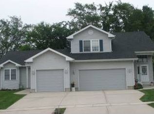 539 1/2 Kennedy St, Marengo, IL 60152