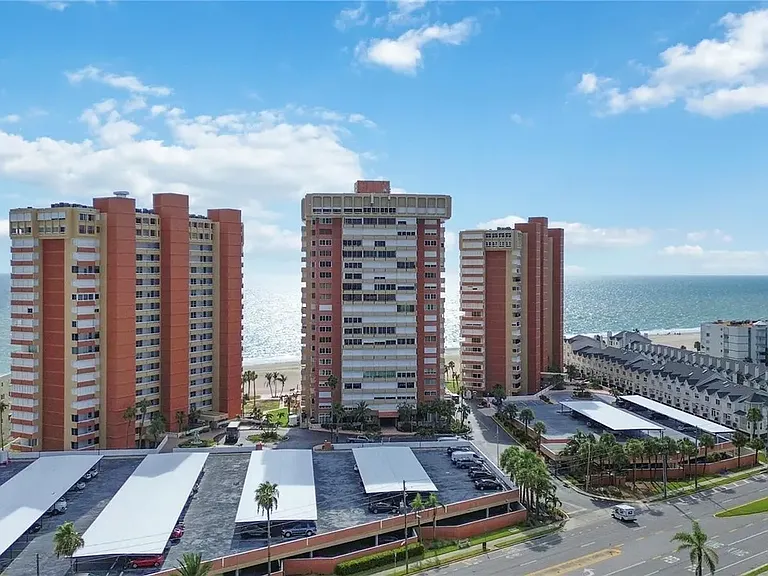 17920 Gulf Blvd #1401 — Photo 11