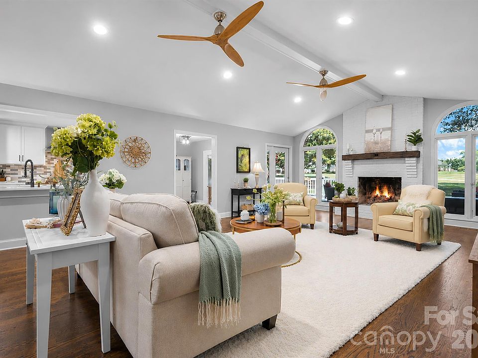 1st image of 151 Harbourtown Dr #65/66