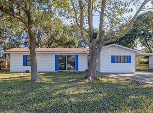 213 W Wilkins St, League City, TX 77573