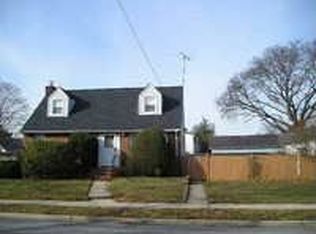 2786 Essex Ct, Oceanside, NY 11572