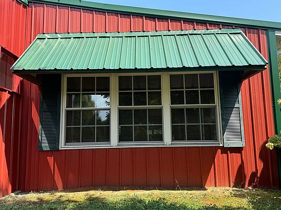 4th image of 2347 Gideon Rd
