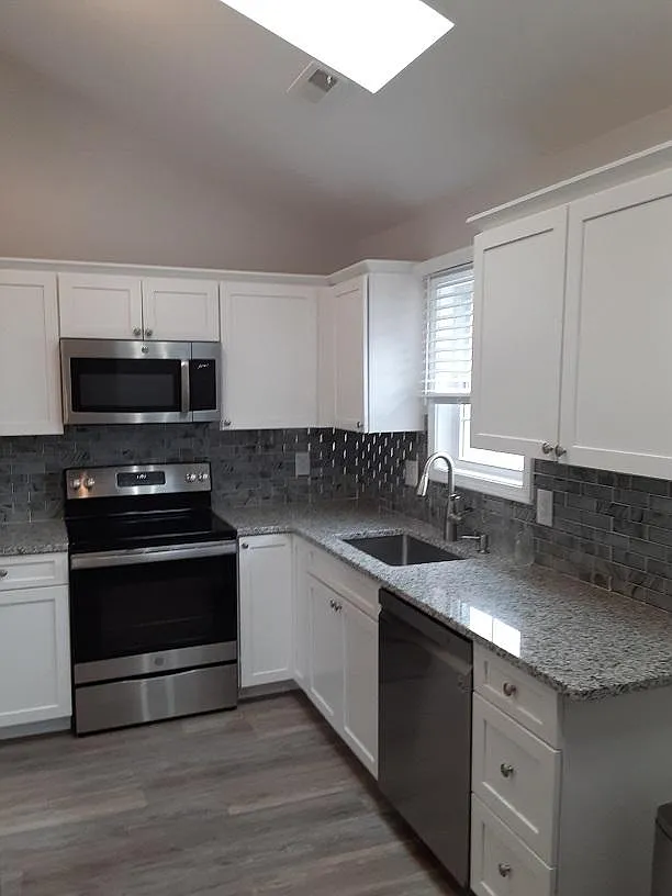 2 bed, 1550 sqft, $1,850 — Photo 2