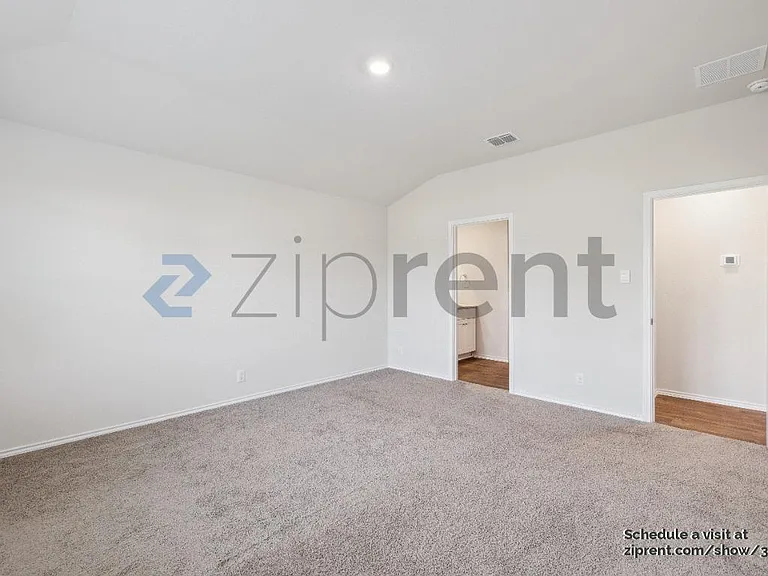 113 Chipping Aly — Photo 17