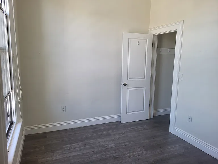 704 Webster St — Photo 5