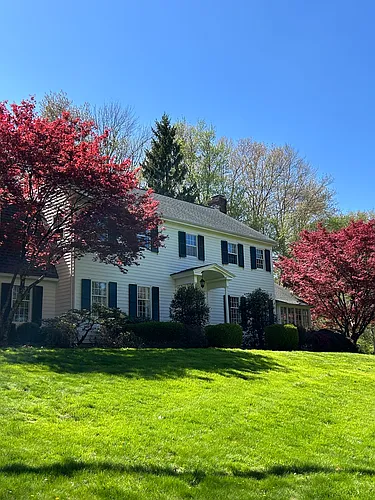 25 Deacons Ln Photo 1
