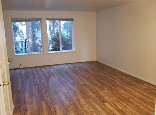 1327 Chestnut St APT B, Everett, WA 98201